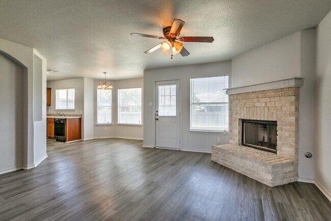 Building Photo - 1108 Blewett Dr