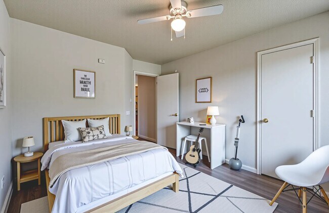 Building Photo - 18518 Alemarble Oak St