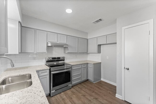 Building Photo - 4907 Tealgate Dr