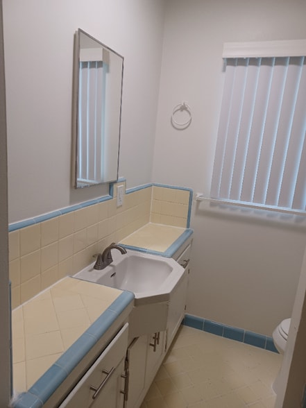 Building Photo - 4221 Los Feliz Blvd