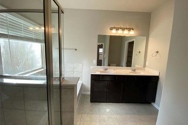 Building Photo - 14914 Cardiff Cliff Lane