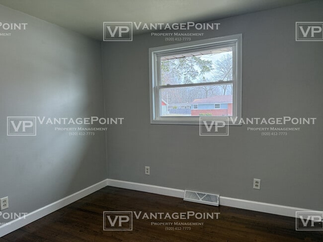 Building Photo - 1332 Fatima St