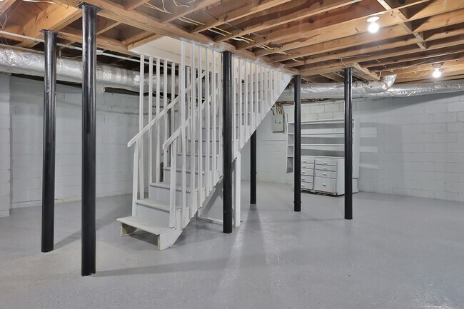 Building Photo - 1465 Willis Mill Rd SW