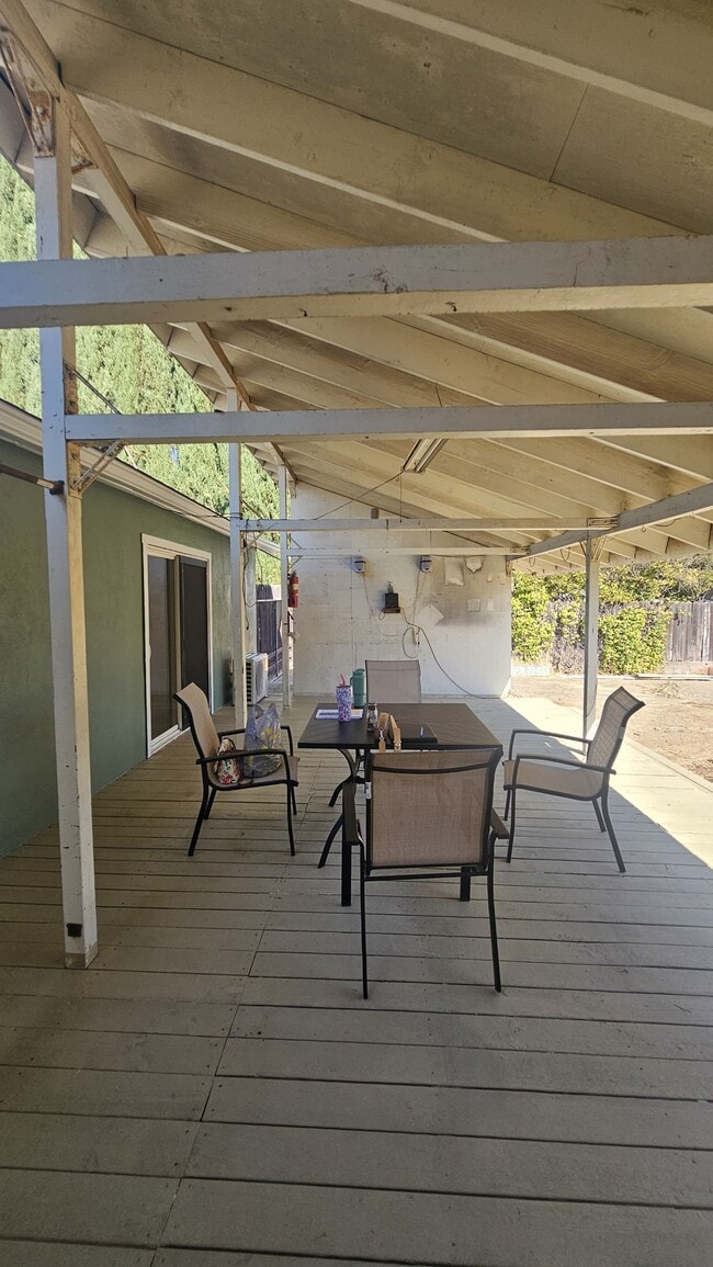 Building Photo - 1224 Orchard Way
