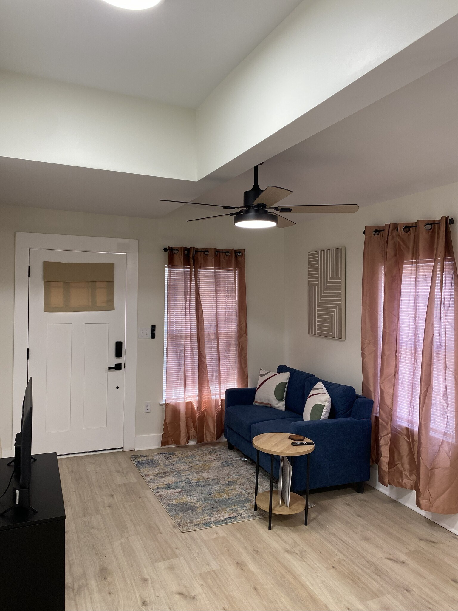 Building Photo - 1131 Garfield St