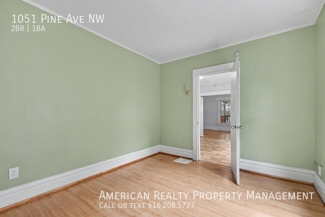 Building Photo - 1051 Pine Ave NW