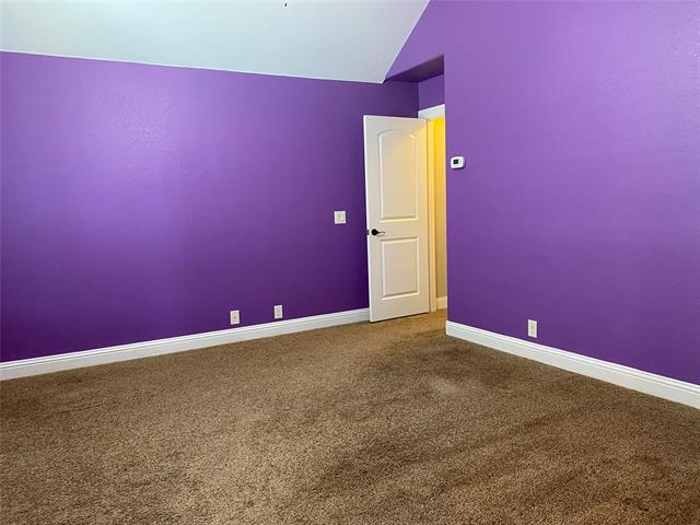 Building Photo - 2425 Lynbridge Dr