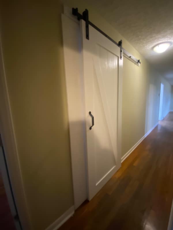 Building Photo - 502 Rock Rd