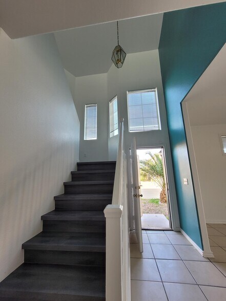 Building Photo - 5926 Silver Trace Ct