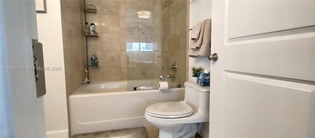 Building Photo - 170 SE 14th St