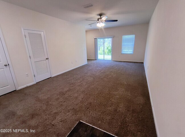 Building Photo - 201 Scotch Pebble Dr