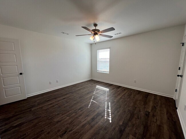 Building Photo - NEW 3 Bedroom Duplex in Duenweg, Missouri!