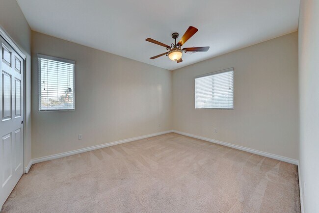 Building Photo - 5 Bedroom Corner Lot Home in Gated Community!