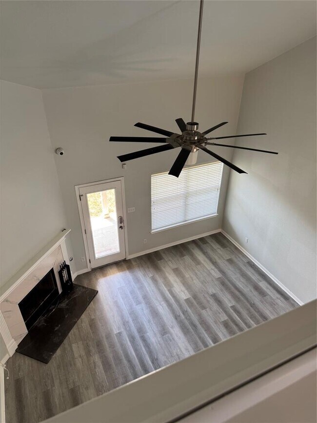 Building Photo - 2306 Brookhollow Terrace