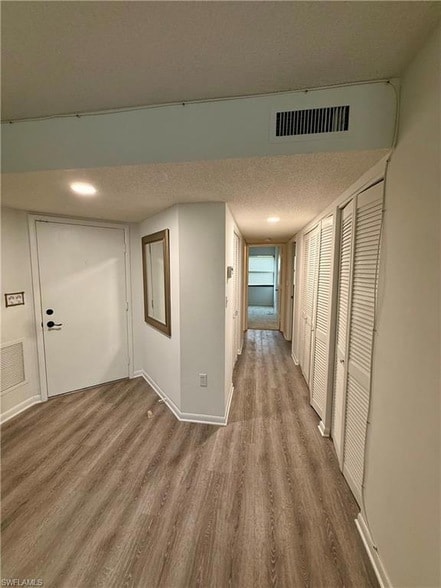 Building Photo - 1516 Mainsail Dr