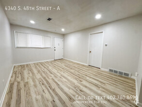 Building Photo - Renovated 1 Bedroom in South Lincoln!