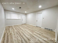 Building Photo - Renovated 1 Bedroom in South Lincoln!