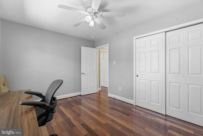 Building Photo - 10211 Brightstone Pl