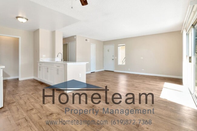 Building Photo - 2 BR / 1.5 BA 886 Sq ft. Spring Valley/ Paradise Hills