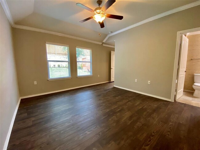 Building Photo - 5524 Kleberg Trail