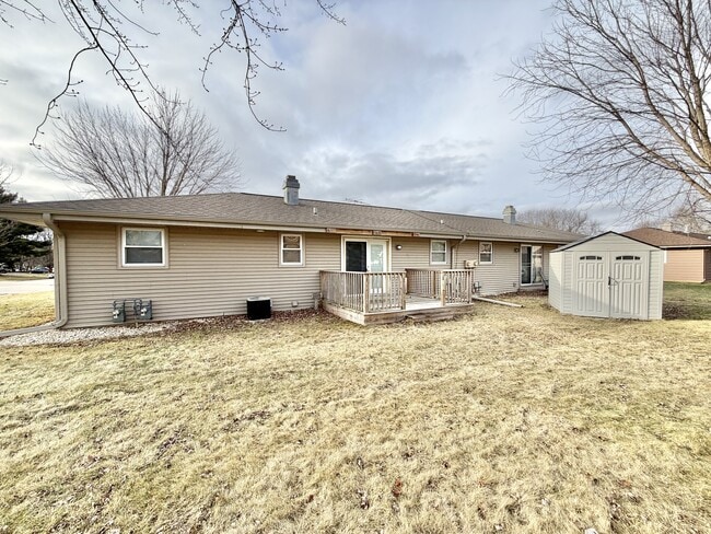 Building Photo - 604 Margate Dr