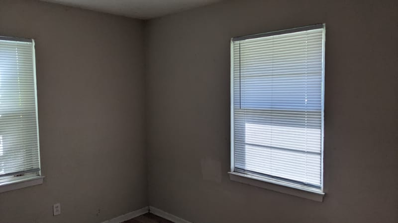 Building Photo - 4822 Woodend Ave