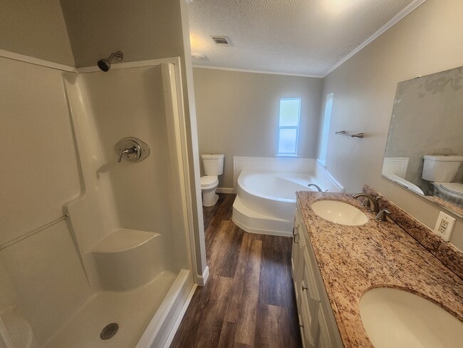 Building Photo - 521 N Volusia St