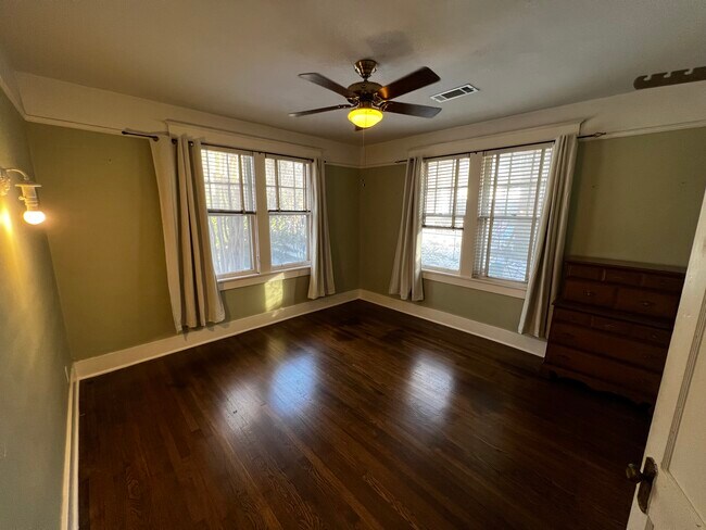 Building Photo - 2192 Nelson Ave