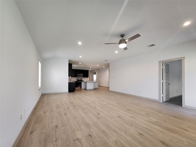 Building Photo - 30010 Ousel Falls Ln