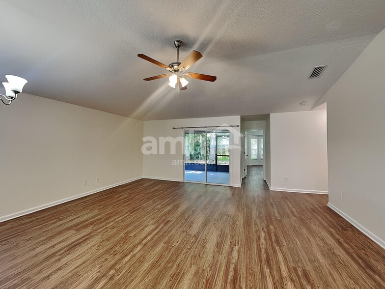 Building Photo - 1020 Beckingham Dr