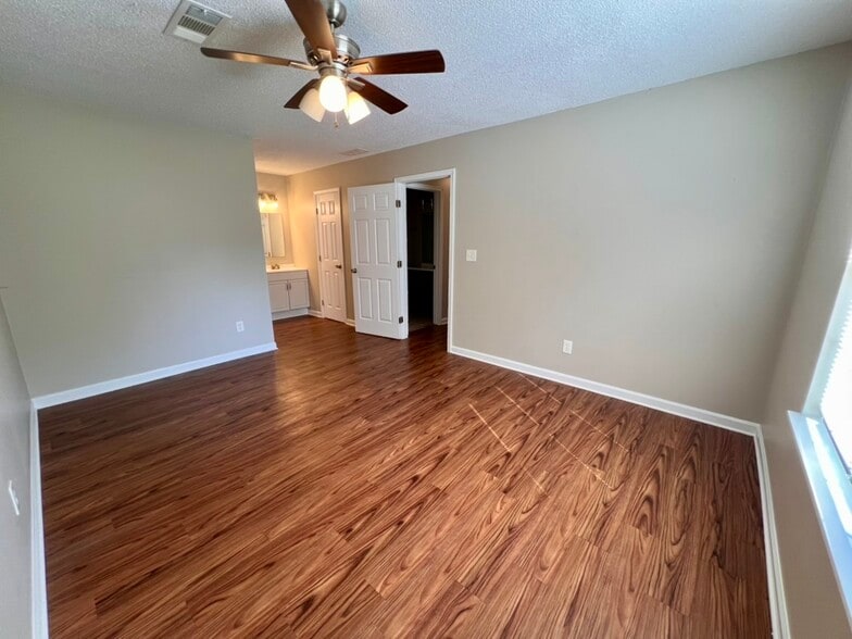 Building Photo - 2614 Dorian Dr.