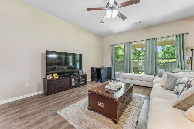 Building Photo - Beautiful home in Berkshire Subdivision....