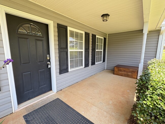 Building Photo - 112 Rose Ln
