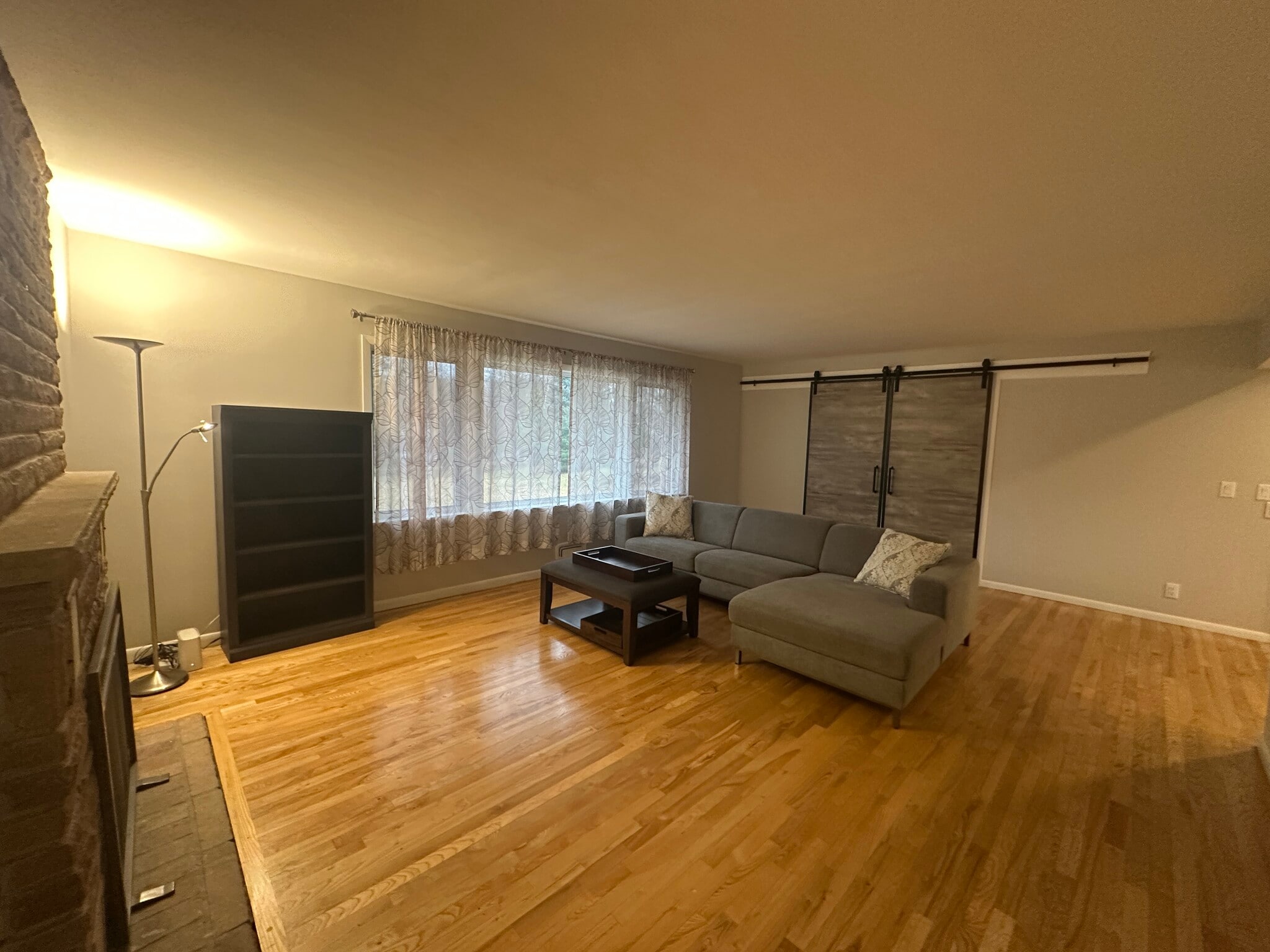 Building Photo - 909 S Midvale Blvd