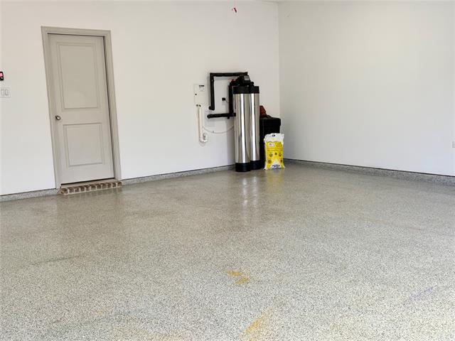 Building Photo - 11261 Lost Maples Trl