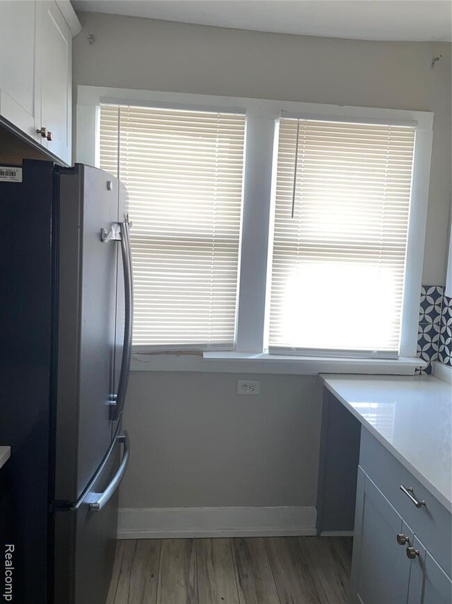 Building Photo - 14510 Asbury Park