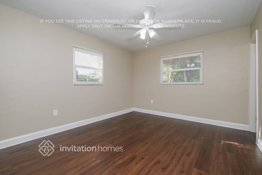 Building Photo - 8490 75th Pl