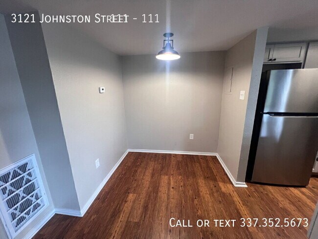 Building Photo - 3121 Johnston St