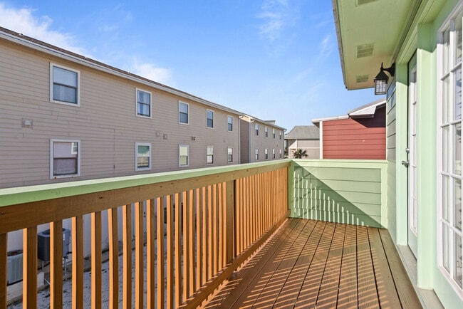 Building Photo - 13 Gulf Breeze Ct