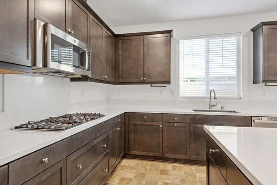 Building Photo - 1676 Gold Medal Ln