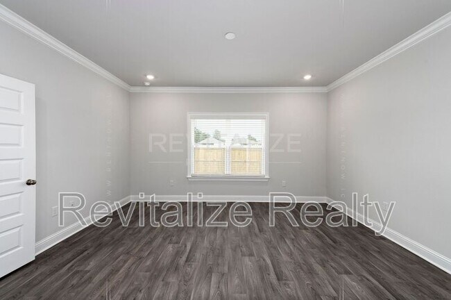 Building Photo - 14531 Dayton Cir
