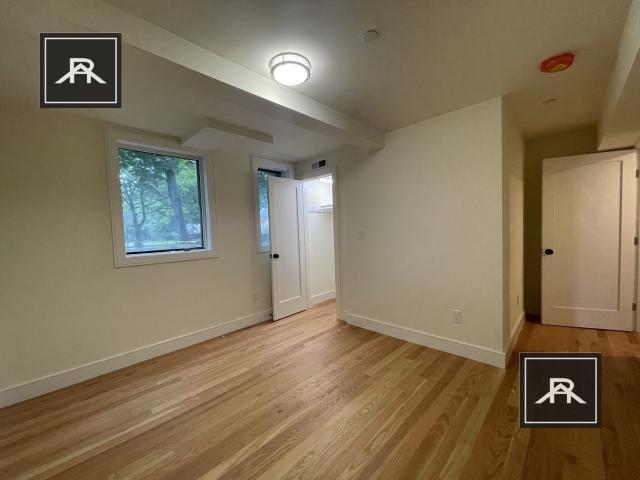 Building Photo - 3 bedroom in Brookline MA 02445