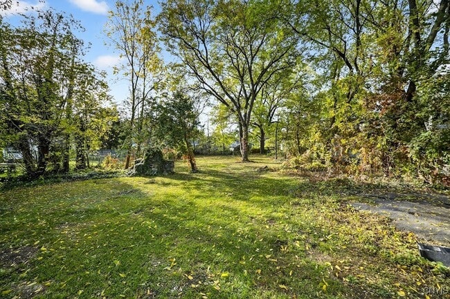 Building Photo - 127 E Warrington Rd