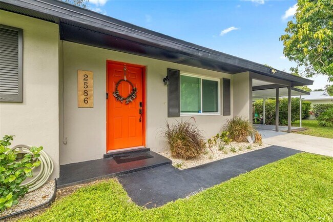 Building Photo - 2586 Auburn Blvd