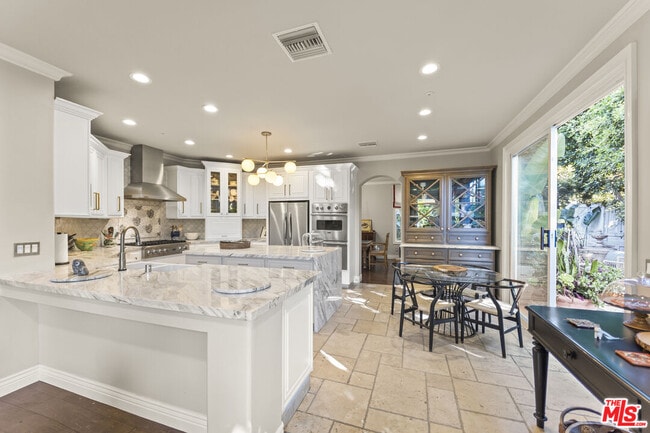 Building Photo - 6738 Andover Ln