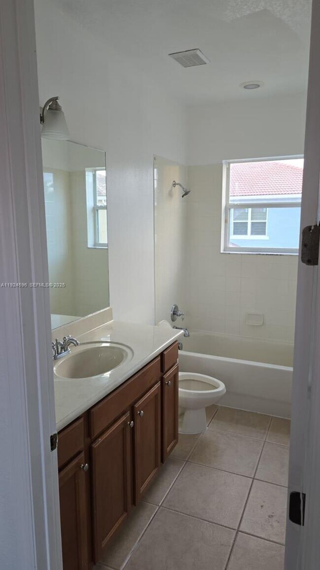 Building Photo - 2802 Quiet Water Trail