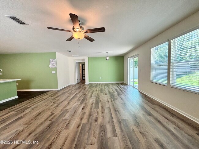 Building Photo - 2270 Willow Springs Dr