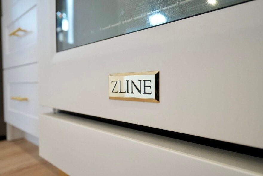 Building Photo - 40 Seacliff Dr