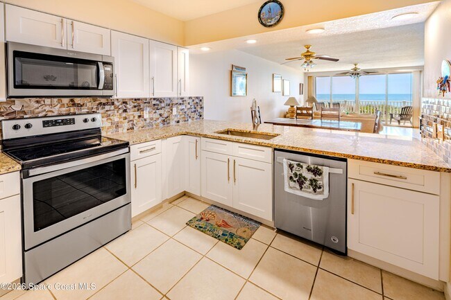 Building Photo - 1791 Jimmy Buffett Mem Hwy