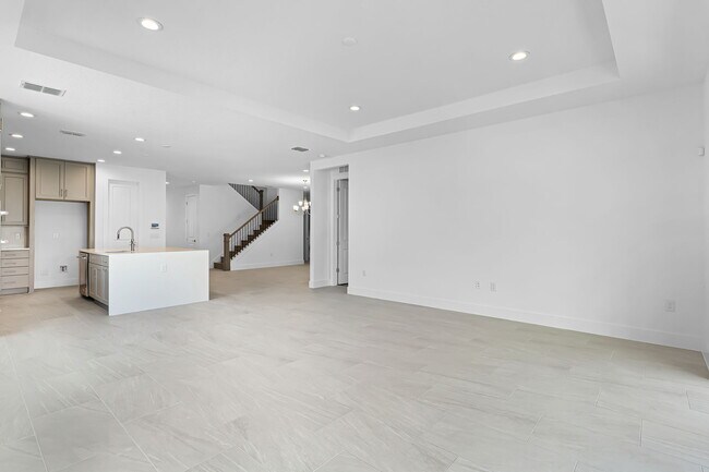 Building Photo - 1465 Stonecliff Dr